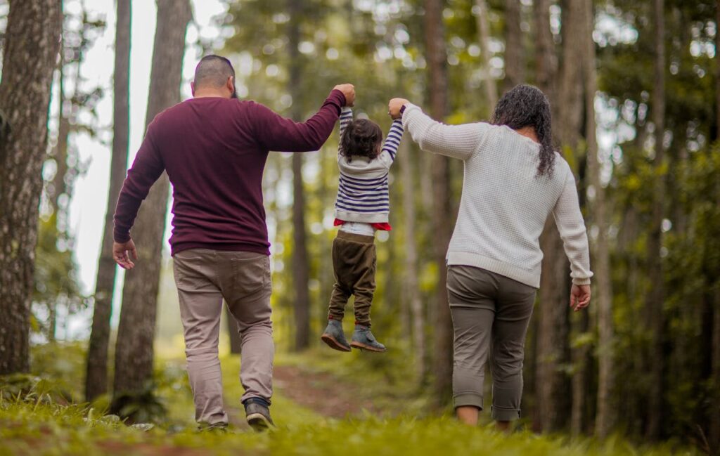 Familie Wald Kind Familienurlaub im Odenwald – Das gibt’s zu sehen und zu erleben